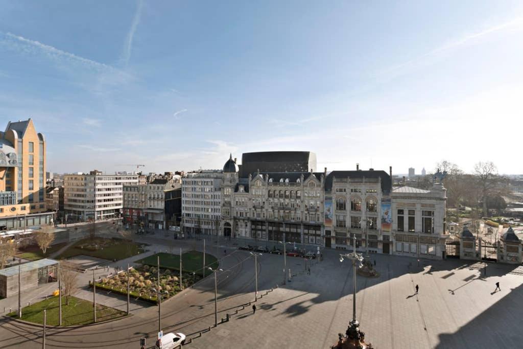 Appartement Penthouse, Rooftop Terrace, Free Netflix, Wifi And Airco *
