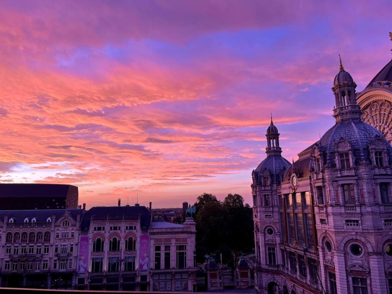 Appartement Penthouse, Rooftop Terrace, Free Netflix, Wifi And Airco Anvers