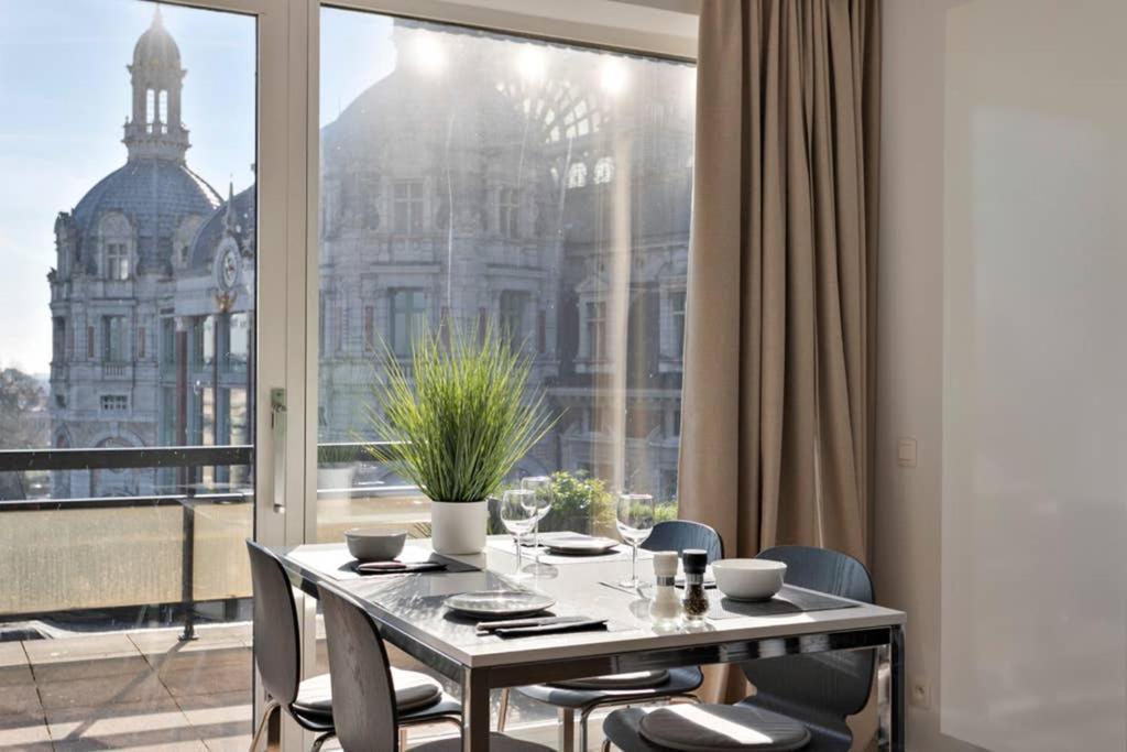 Penthouse, Rooftop Terrace, Free Netflix, Wifi And Airco Appartamento